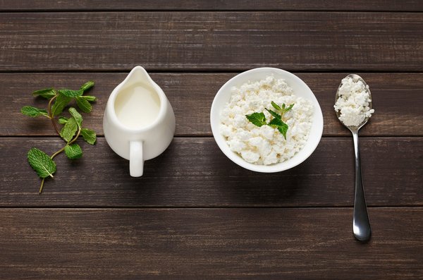 Comment intégrer des options de plats sans lactose dans un menu de restaurant végétalien ?